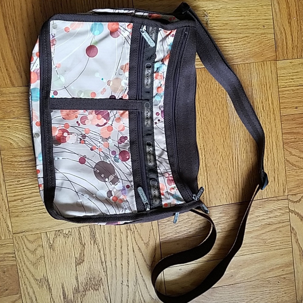 LeSportsac Deluxe Everyday Bag